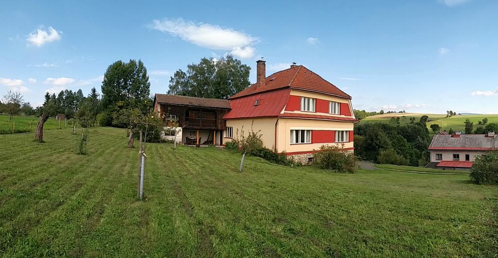 Familiehuis Fuchs Horni Branna Экстерьер фото