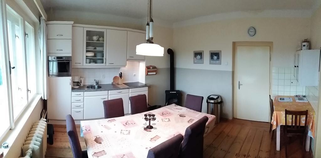 Familiehuis Fuchs Horni Branna Экстерьер фото
